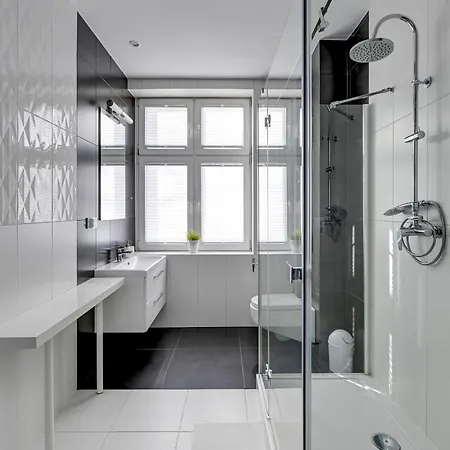 Glamour Przestronny Obok Monte Cassino By Grand Apartment