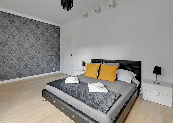 Glamour Przestronny Obok Monte Cassino By Grand Apartment